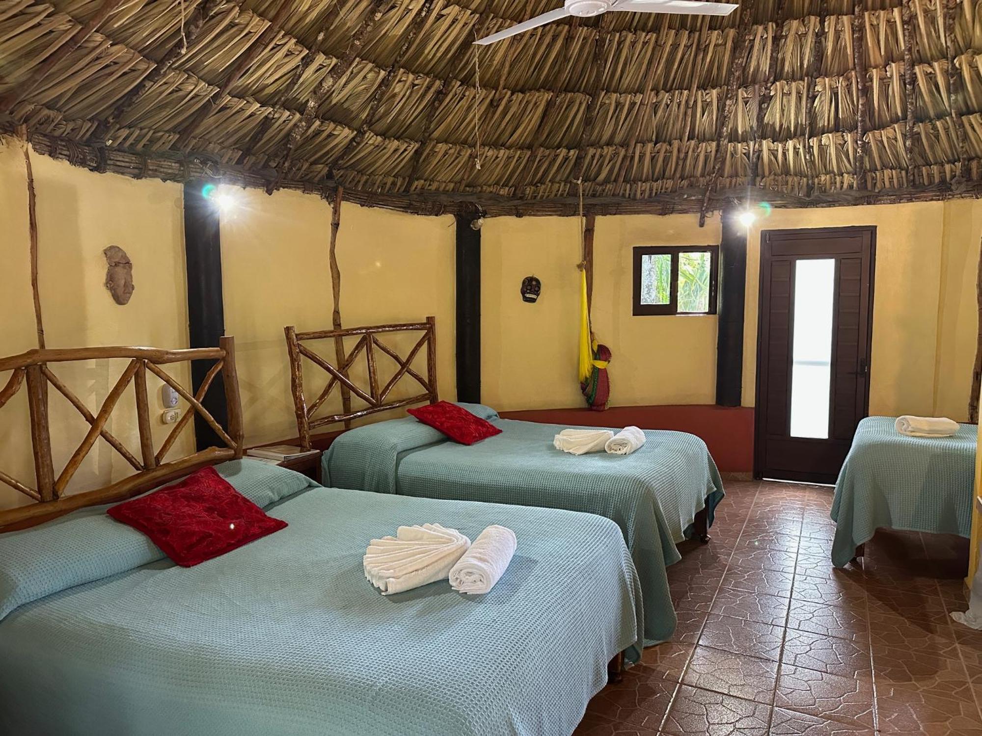 The Pickled Onion B&B And Restaurant Uxmal Santa Elena Luaran gambar