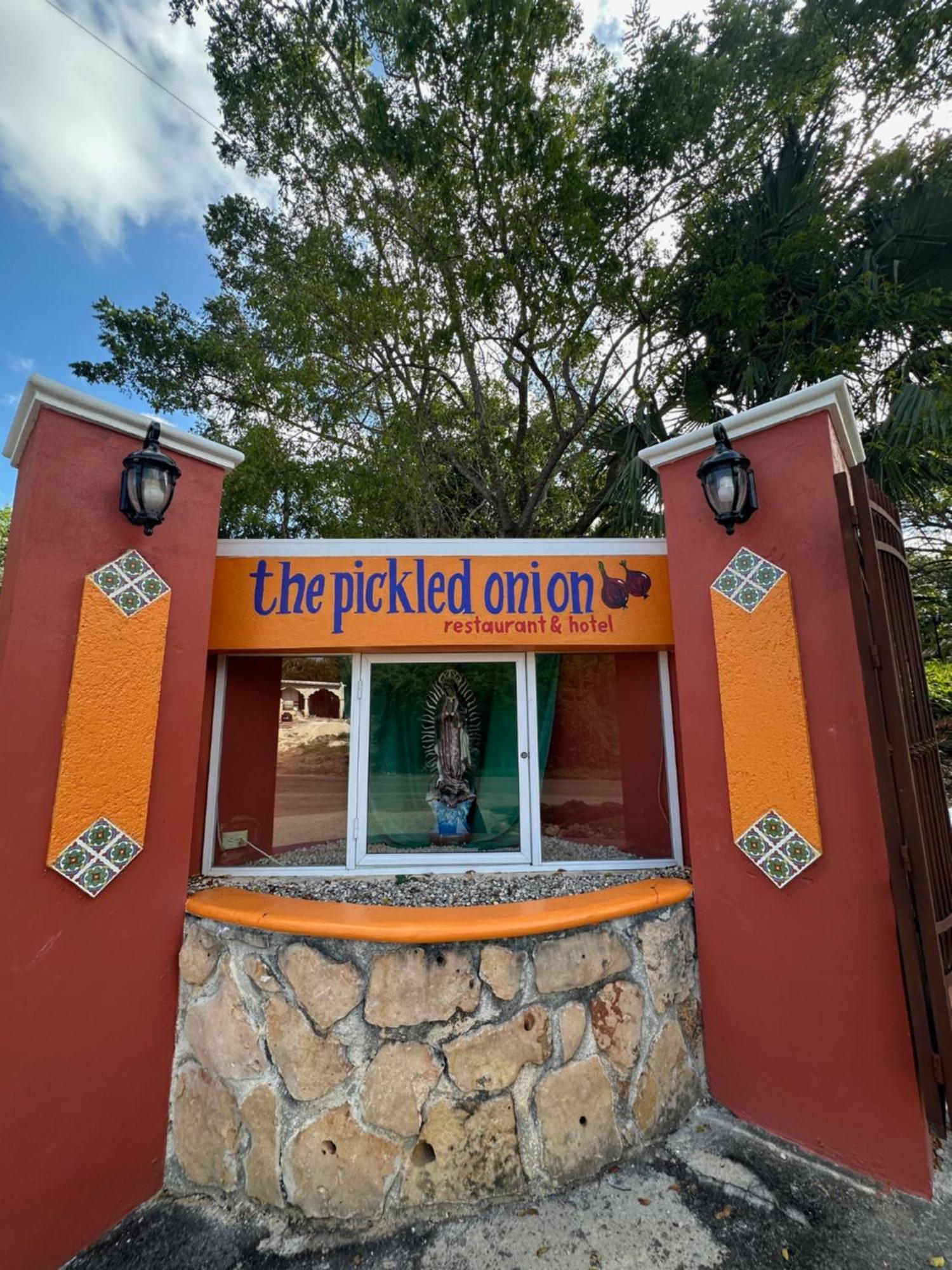 The Pickled Onion B&B And Restaurant Uxmal Santa Elena Luaran gambar