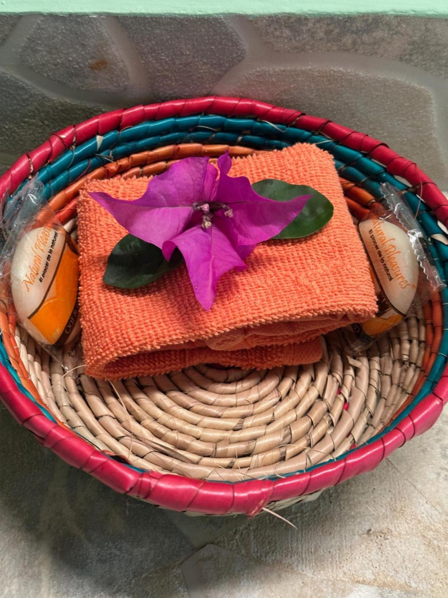 The Pickled Onion B&B And Restaurant Uxmal Santa Elena Luaran gambar
