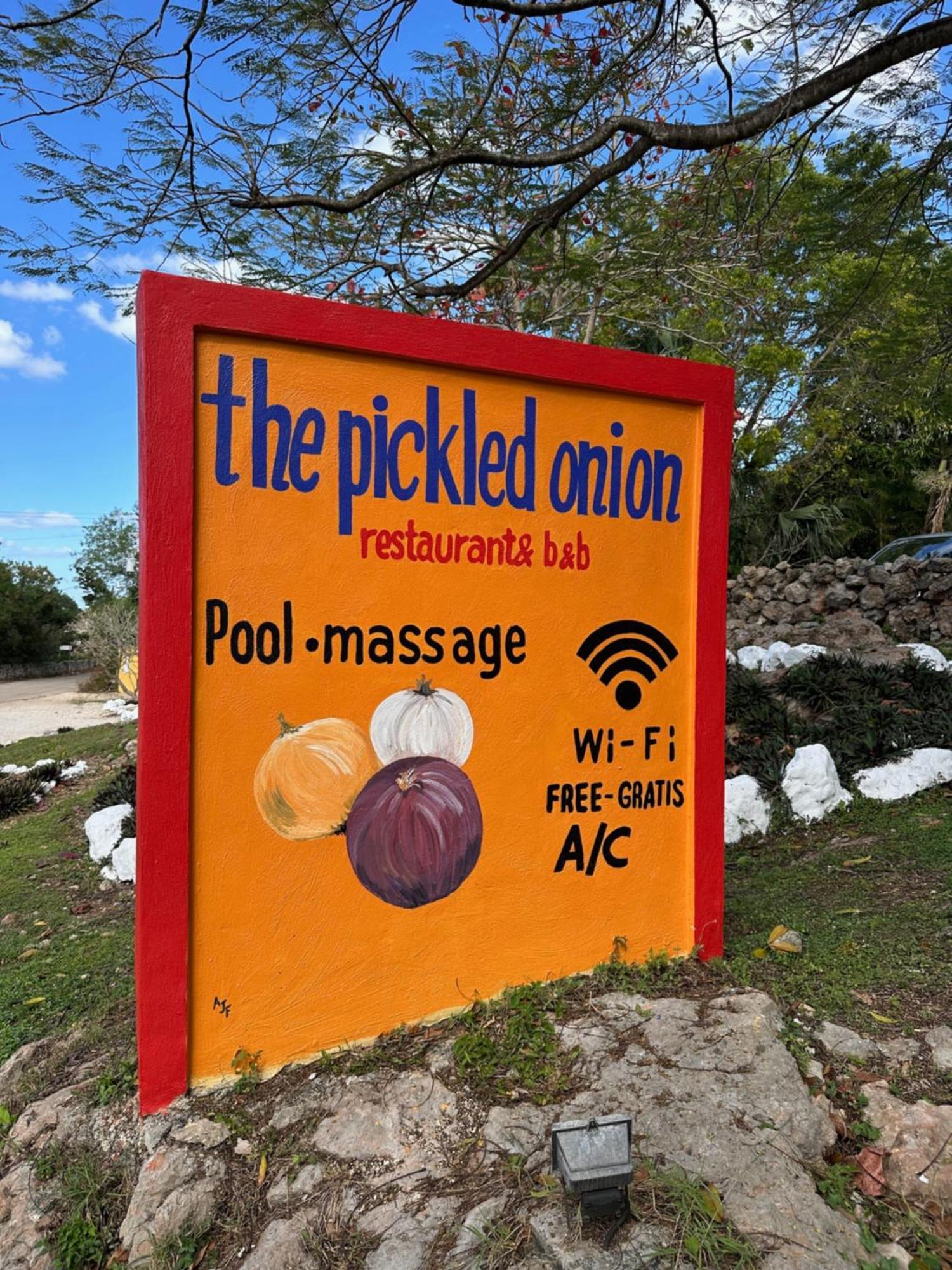 The Pickled Onion B&B And Restaurant Uxmal Santa Elena Luaran gambar